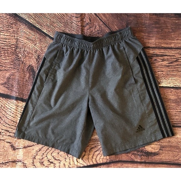 Adidas Mens Shorts Elastic Drawstring Waist 2 Hand Pockets Lightweight Gray Sz M - Picture 2 of 8